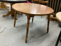 ROUND KITCHEN TABLE