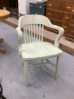 VINTAGE WOOD CHAIR W/ WIDE SEAT