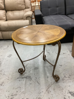 ROUND SIDE TABLE W/ METAL BASE