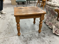 WOOD SIDE TABLE