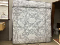KING SIZE MATTRESS, BOX SPRING AND METAL FRAME