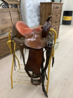 14" SADDLE W/ BACK CINCH