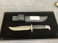 HUNTING KNIFE W/ SHEATH