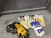 BOX OF WORK GLOVES