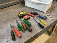 TUB W/SCREWDRIVERS, COMPACT FLUORESCENT BULBS, TAPE MEASURE, NAILS, MISC