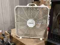 CLASSIC FLOOR FAN