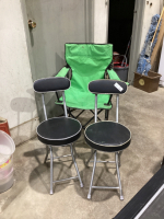 (2) SMALL FOLDING CHAIRS & GREEN FOLDING LAWN CHAIR