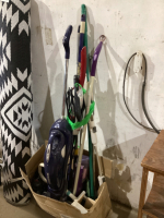 BUNDLE OF CLEANING SUPPLIES