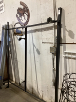 METAL QUEEN SIZE BED FRAME