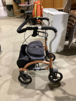 FOLDING WALKER W/SEAT & STORAGE