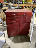 ROLIING WOOD TOOL CABINET