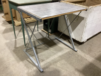 SMALL DESK