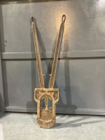 ANTIQUE RUSTY DEHORNERS