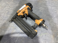 BOSTITCH AIR NAILER