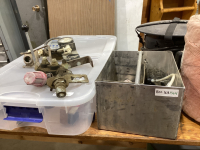 METAL BIN W/ HYDRAULIC SPOOL, PRESSURE RELEASE VALVE, SOTERA GAUGE,
