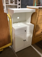 WHITE MICROWAVE STAND ON WHEELS