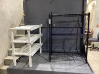 2 SHELF UNITS