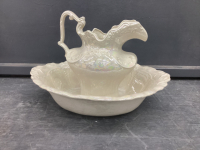 VINTAGE WATER PITCHER & BASIN
