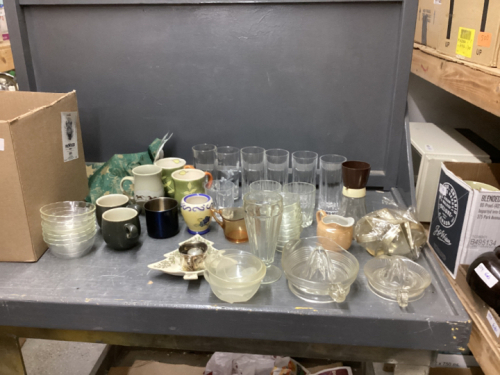 (2) BOXES W/ MISC KITCHEN ITEMS - DRINKING GLASSES, SUNDAE CUPS, DESSERT BOWLS, COOKIE CUTTERS, ETC