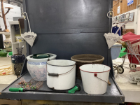 FLOWER POTS, HOSE SPRAYER, ENAMEL POTS, DECORATIVE INSECTS W/ STAKES
