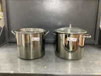(2) STOCK POTS - (1) TRAMONTINA - 12 QRT