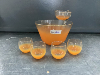 VINTAGE ORANGE COLORED CHIP & DIP BOWL AND (4) MATCHING GLASSES