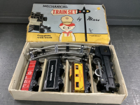 MECHANICAL TRAIN SET