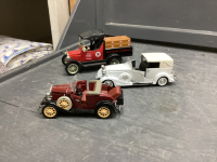 COLLECOTR CARS - 1918 RUNABOUT TEXACO MONEY BANK, 1933 CADILLAC TOWN CAR, 1931 FORD MODEL A