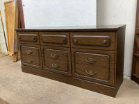 9-DRAWER DRESSER