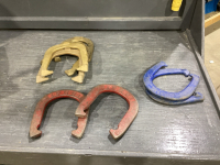 2 SETS OF HORSE SHOES - NO GROUND PEGS